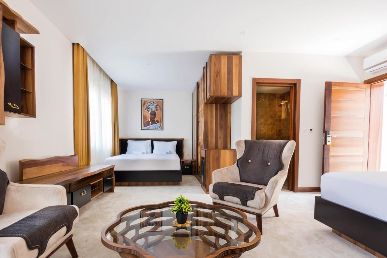 Апартаменты Waikiki Apartments Тиват