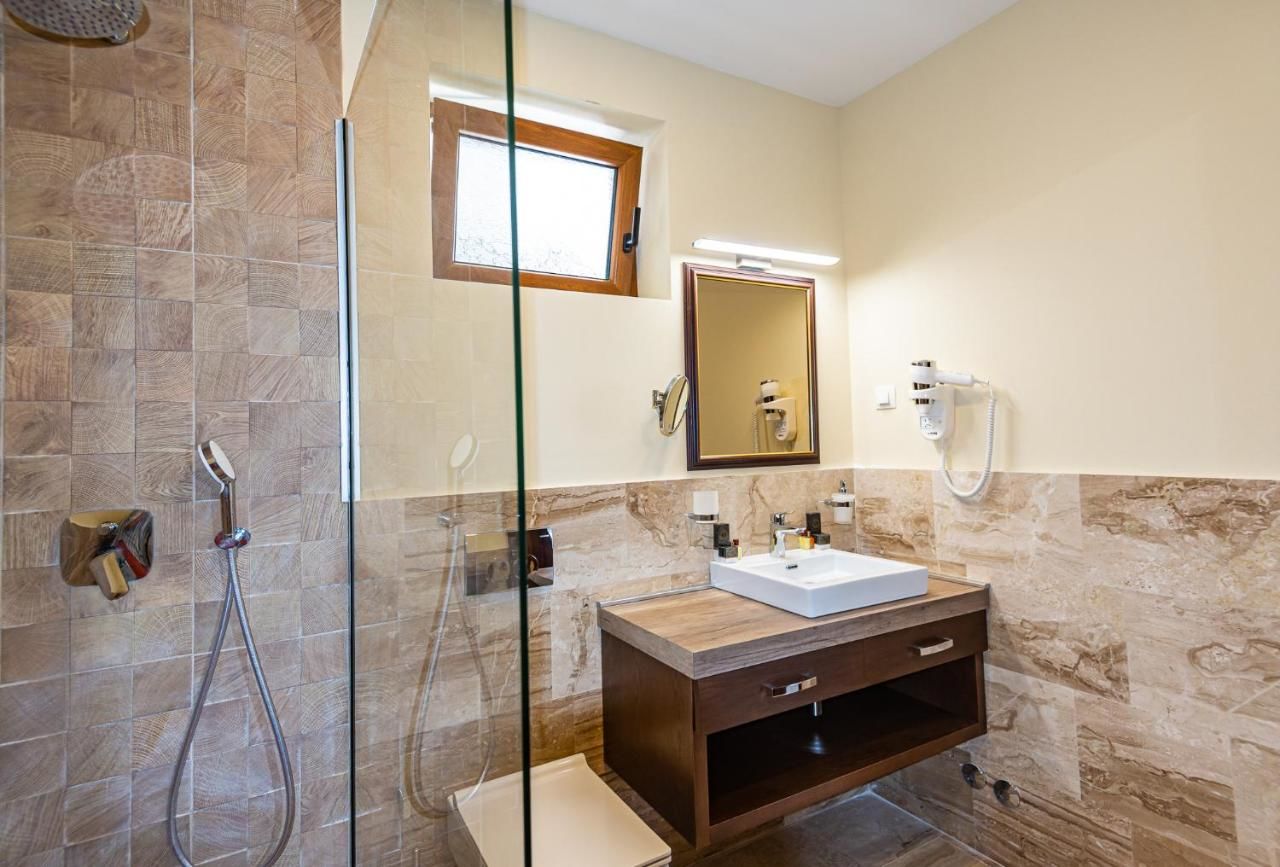 Апартаменты Waikiki Apartments Тиват