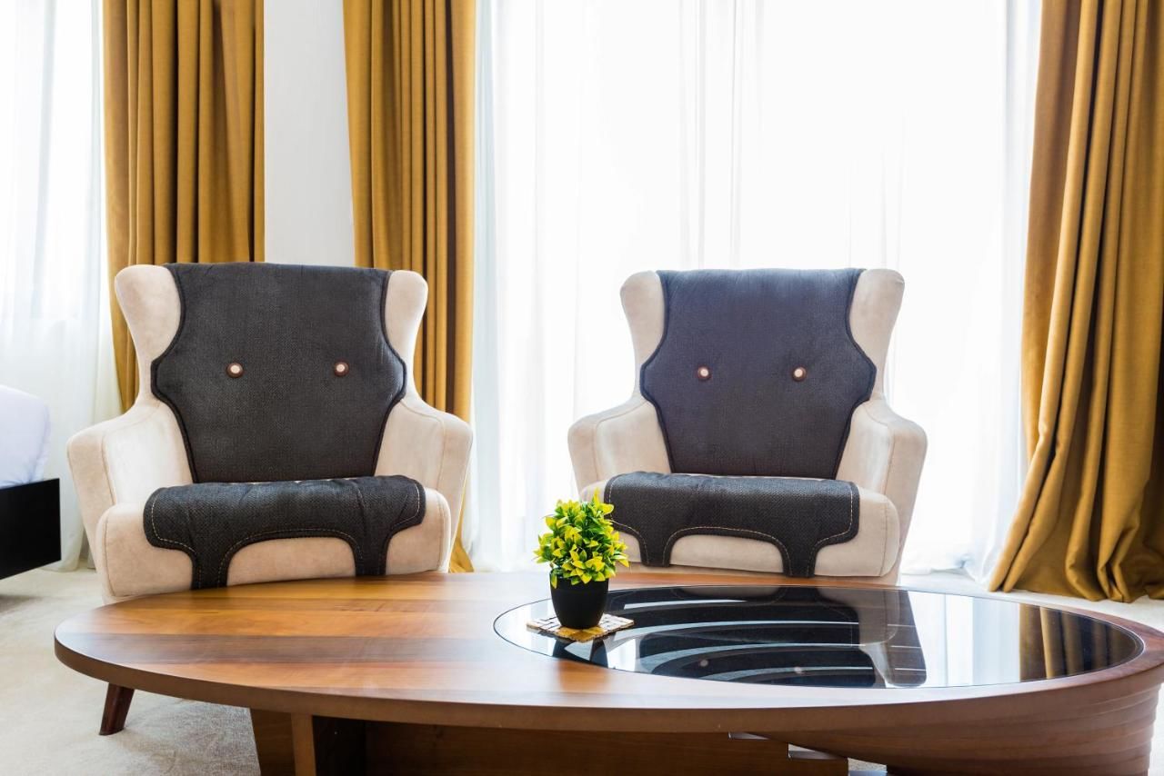 Апартаменты Waikiki Apartments Тиват