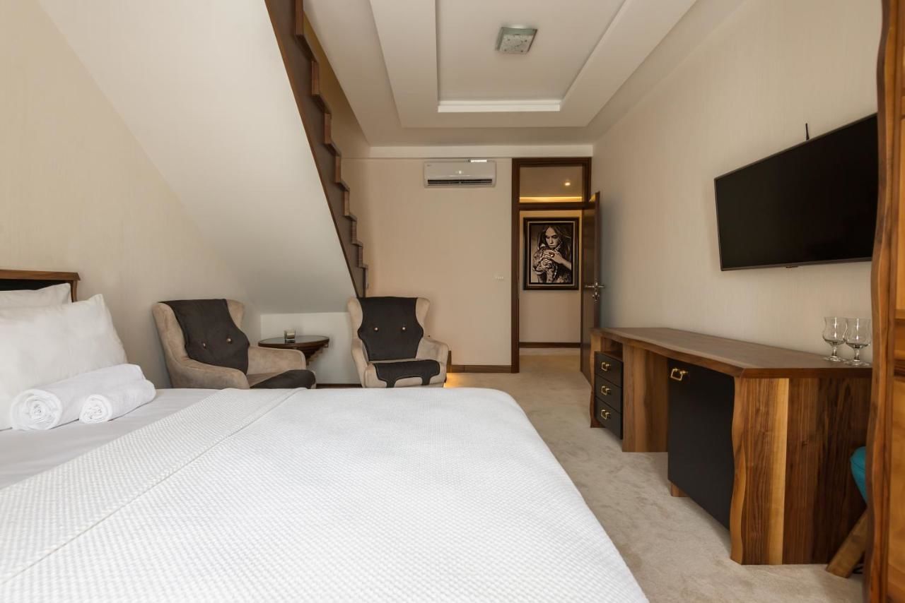 Апартаменты Waikiki Apartments Тиват